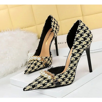 BIGTREE Scarpe 2026 Primavera Donna Pompe Catena di metallo perlato Tacchi alti Grana a quadri Tacchi a spillo Tacchi da donna Scarpe da banchetto di lusso 43 platinumshop
