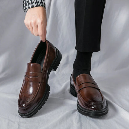 Scarpe Casual con suola spessa di lusso primaverile mocassini Penny neri da uomo scarpe eleganti da ufficio marrone per Mentênis masculino