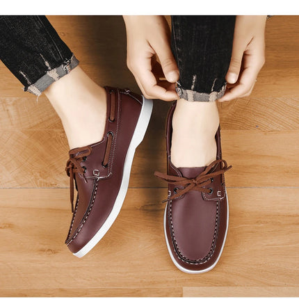 Mocassini da uomo Design Scarpe da barca Pelle PU Alta qualità Comodo Slip-On Morbido Piatto Versatile Scarpe da guida alla moda Mocassini