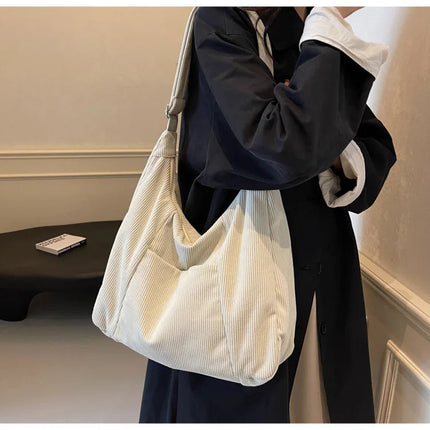New Large Capacity Casual Crossbody Bag Simple Artistic Commuter Student Single Shoulder Bag Outdoor Leisure Women's Tote Bag PlatiNum