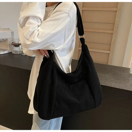 New Large Capacity Casual Crossbody Bag Simple Artistic Commuter Student Single Shoulder Bag Outdoor Leisure Women's Tote Bag PlatiNum