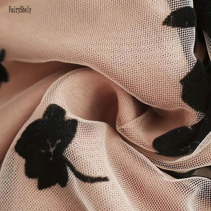 Minigonna a pieghe in rete rosa sexy Fairyshely da donna, gonna corta a vita alta per club, stile Y2K gotico, gonna a trapezio floreale, collezione estate 2026