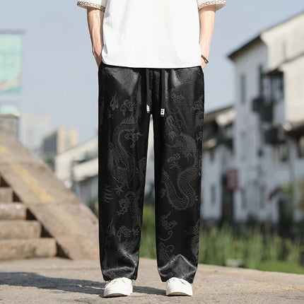 Pantaloni a gamba larga moda vintage da uomo in tessuto di seta di ghiaccio pantaloni estivi casual larghi pantaloni traspiranti con motivo drago sutil da uomo 5XL