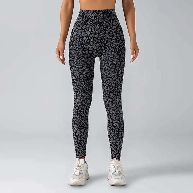 Women's Seamless Leopard Print Yoga Pants with Hip Lifting and High Waist Fitness Pants with High Elasticity PlatiNum