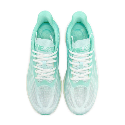 Onemix 2025 nuove scarpe da corsa veloci traspiranti uomo maratona sport casual scarpe sportive da donna uomo leggero corda per saltare all'aperto fitness PlatiNum