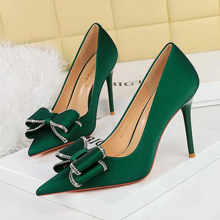 BIGTREE New Fashion Women Dress Shoes 10cm tacchi alti Shallow Toe Crystal Butterfly Knots Lady Red Silk Shoes taglia 34-40