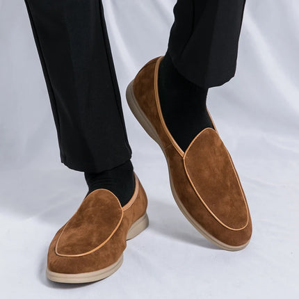 Mocassini da uomo in pelle scamosciata di alta qualità autunnali Scarpe casual piatte semplici Scarpe da sposa per feste Mocasin da esterno in pelle nabuk di marca di lusso