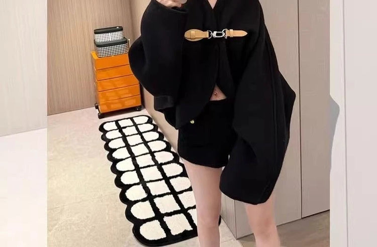 High-end Brown Short Woolen Coat for Women 2026 Autumn New Loose Silhouette Cloak Woolen Coat