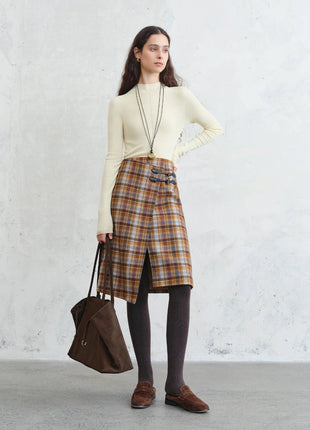FSLE Vintage College-Inspired Asymmetrical Slit Skirt for Women Winter 2025 New Arrival Versatile Slim-Fit Design Plaid Skirts PlatiNum