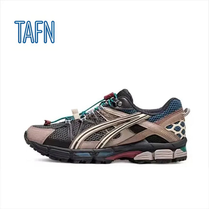 Scarpe stile retrò atletico con suola segmentata antiscivolo, adatte per jogging, attività all'aperto, uscite casual e fitness per adulti.