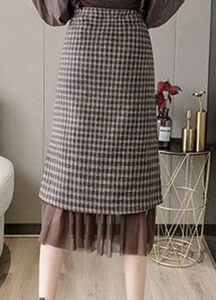 Woolen plaid skirt autumn and winter 2025 new plaid foreign style small man a word hip wrap medium and long skirt PlatiNum