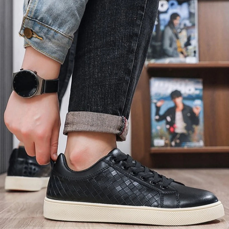 New Spring Autumn Low Cut Men's Board Shoes Fashion Lightweight Plaid Men's Casual Single Shoes