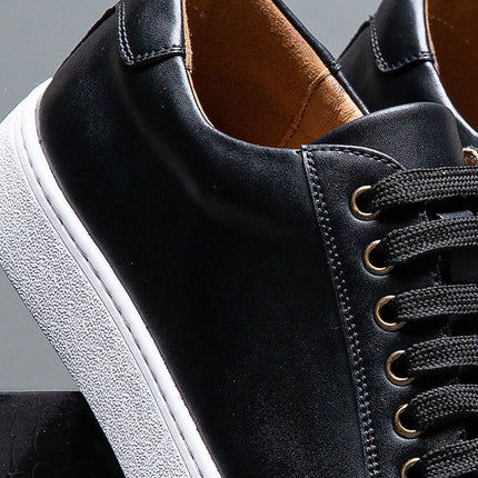 New Men Casual Sports Vulcanized Shoes Comfortable Fashionable Flat Heeled Leather Shoes Outdoor Driving Travel Brand Shoes Men
