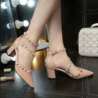 Rivetto Punta a punta Scarpe da donna sexy bianche Estate 2025 Sandali con fibbie per donna Tacchi alti Festa Matrimoni Calzature Tacco spesso H platinumshop