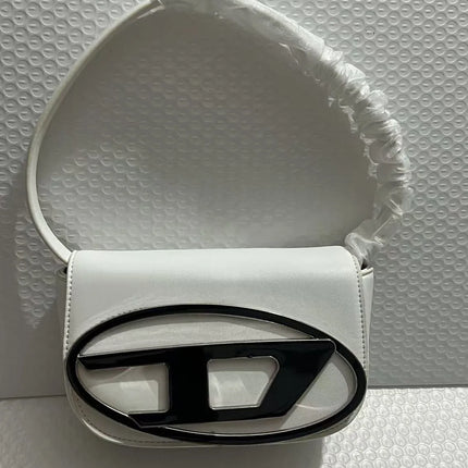 Borsa a Tracolla in Pelle PU Effetto Specchio Argento Lucido con Decorazione Ovale in Rilievo, Tracolla Staccabile, Mini Borsetta Futuristica da Donna