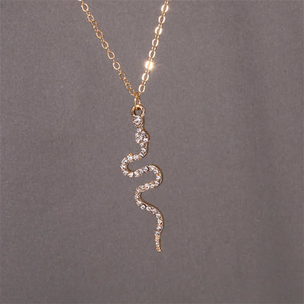 Y2K Crystal Butterfly Heart Necklace Fashion Kpop Shiny Clavicle Chain Necklaces for Women Girls New Trend Party Gifts Jewelry PlatiNum