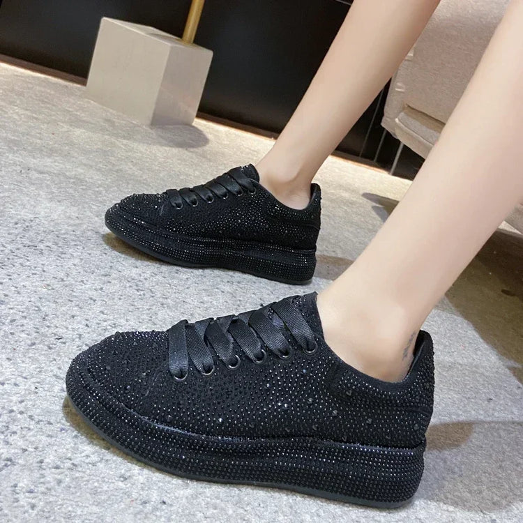 NEW Brand Women Fashion Casual Glitter Sparkling Sneakers Women Encrusted Lace Up Shoes White Sole Fashion Street Sneakers Shiny