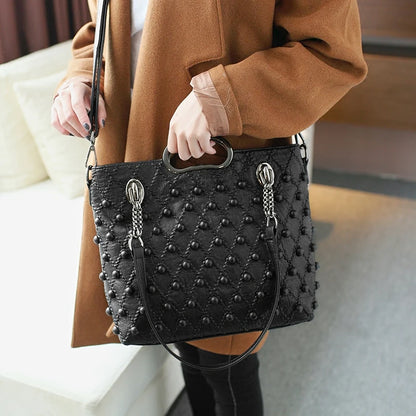 2025 new Genuine Leather Women's Handbags Fashion Soft Lady Tote Bag Shoulder Messenger Bag Large Capacity Portable Rivet Bags