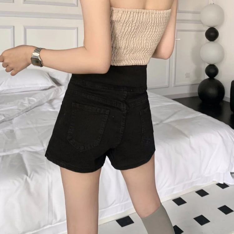 Women's super high waisted denim shorts for summer girls, new black A-line waist cinching slimming design, hot pants PlatiNum