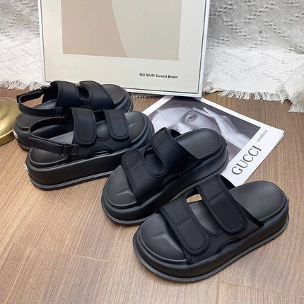 Matsuke Sandales à semelle épaisse pour femmes, style 2026, sandales de plage polyvalentes à semelle souple et velcro, à porter avec une jupe.