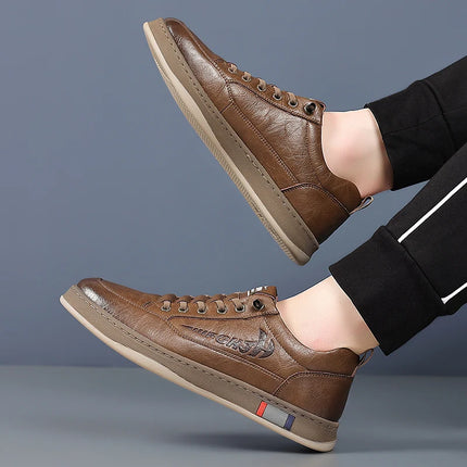 Scarpe casual da uomo alla moda Scarpe semplici da uomo retrò in vera pelle Scarpe da lavoro formali eleganti per pendolari Mocassini con consegna gratuita