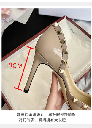 scarpe da donna di marca di lusso Sandali da donna Rivetti estivi Tacchi alti Lato vuoto Scarpe da donna da ballo in pelle moda femminile da donna