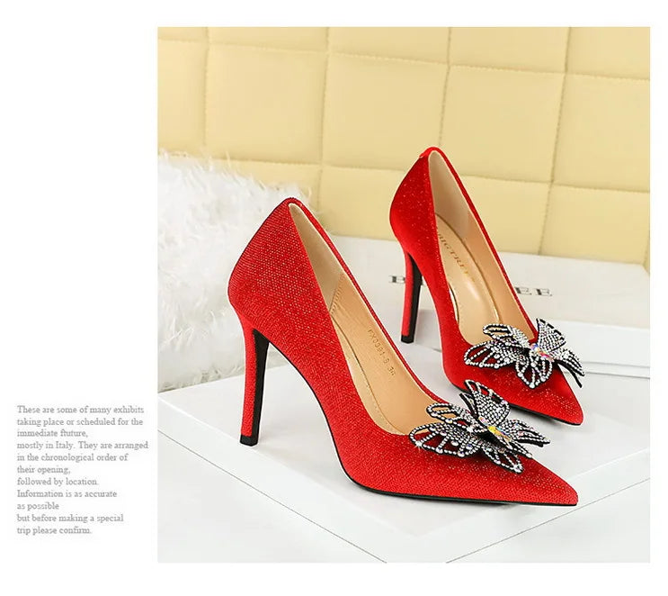 BIGTREE Scarpe Designer Nuove donne Décolleté Strass Farfalla Nodo Punta a punta Flock 10CM Tacchi sottili Scarpe da donna mature super alte