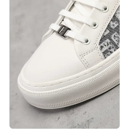Casual Sneakers Shoes Men Anti-slip Low-top Outdoor Sports Shoes Men Shoes Comfortable Soft Breathable Walking Shoes Me