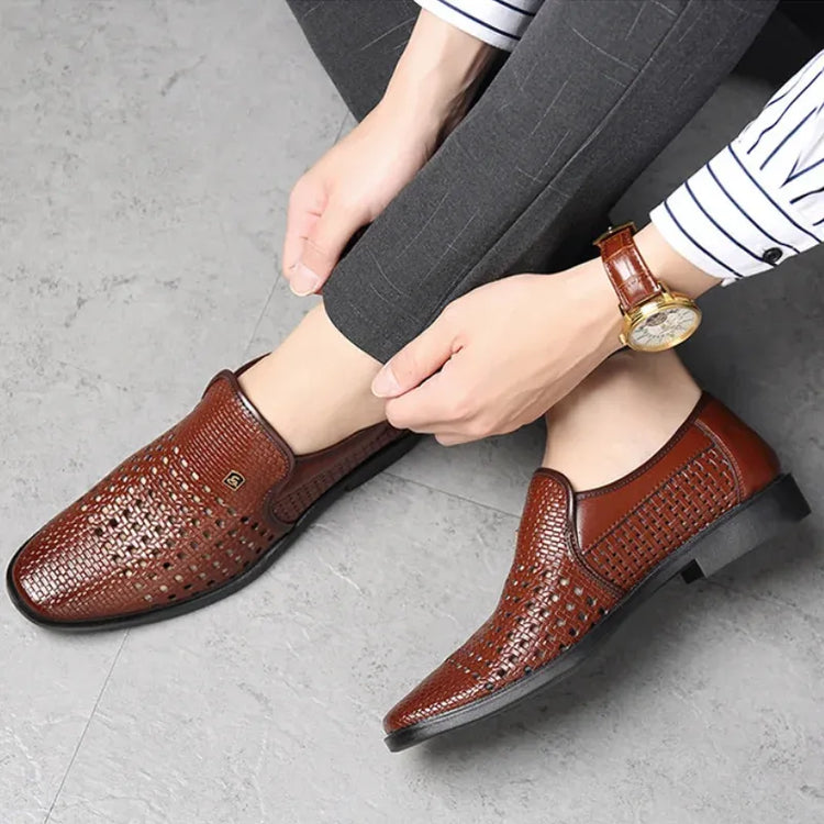 Mocassini da uomo estivi Scarpe in pelle da uomo traspiranti Suole morbide Scarpe casual da uomo Scarpe Oxford slip-on Business Zapatos De Hombre