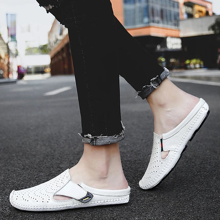 Nuove pantofole da uomo in vera pelle estate traspirante Casual muli mezze scarpe leggere per uomo mocassini da guida antiscivolo all'aperto uomo