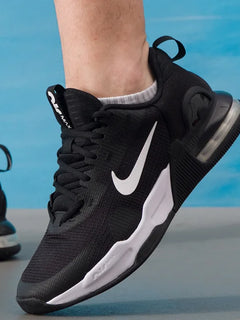 Scarpe da corsa sportive retrò con cuscino d'aria completamente nere Nike Air Max BIA SE da uomo IM5072-001