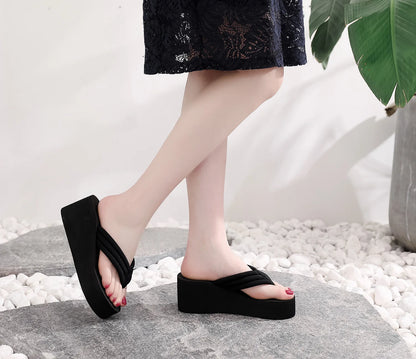 Women Fashion Wedge Flip Flops Summer Platform Shoes Light Weight Girls Indoor Beach Slippers Black Color Ladies Street Sandals