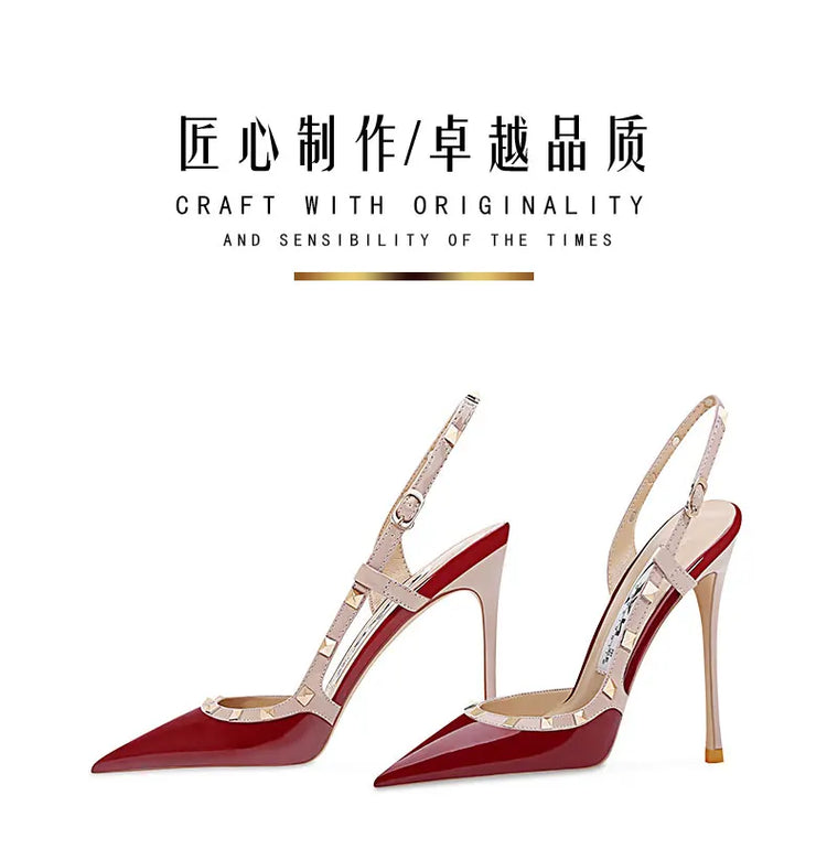 Nuovi tacchi alti europei e americani sexy vino rosso per le donne tacchi sottili punta a punta, bocca poco profonda, sandali con scarpa singola rivettata