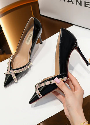 【Misurati la lunghezza dei piedi prima di ordinare】Scarpe da donna con tacco a spillo sottile e punta a punta con rivetti, scarpe eleganti da festa 120-CHC-33 platinumshop
