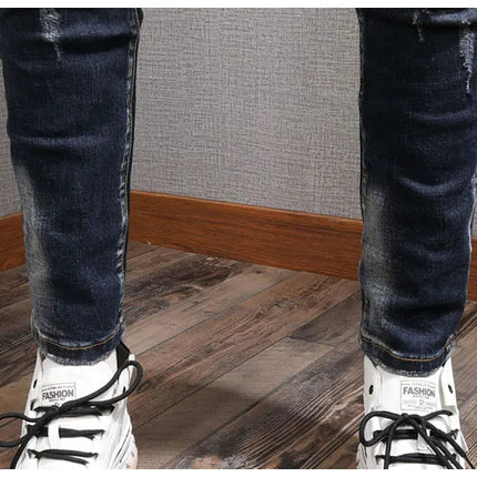 Fashion Streetwear Men Jeans Retro Black Blue Elastic Slim Fit Ripped Jeans Men Spliced Designer Embroidery Hip Hop Denim Pants PlatiNum