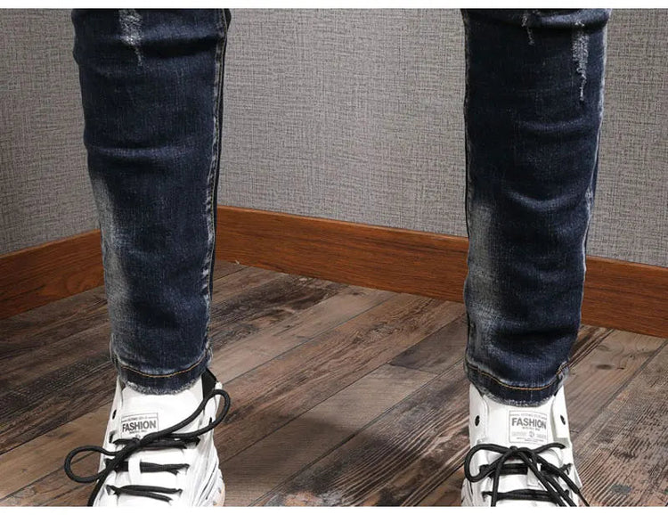 Fashion Streetwear Men Jeans Retro Black Blue Elastic Slim Fit Ripped Jeans Men Spliced Designer Embroidery Hip Hop Denim Pants PlatiNum