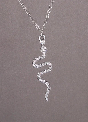 Y2K Crystal Butterfly Heart Necklace Fashion Kpop Shiny Clavicle Chain Necklaces for Women Girls New Trend Party Gifts Jewelry PlatiNum