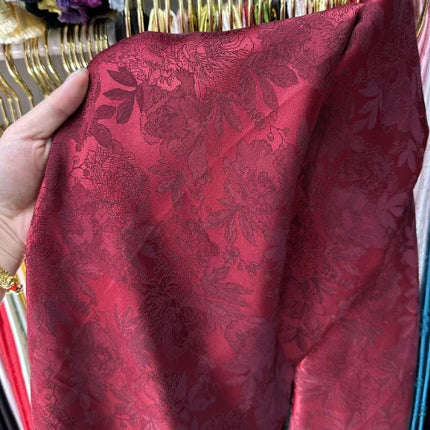 Tessuto jacquard con motivo peonia in rilievo bicolore al metro per gonne, pigiami, cucito, tessuto Hanfu stampato, delicato sulla pelle, sottile e morbido