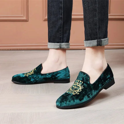 Scarpe in pelle scamosciata di lusso Scarpe da uomo di grandi dimensioni Scarpe da sposa firmate Mocassini ricamati Scarpe da festa piatte da uomo Oxford di alta qualità