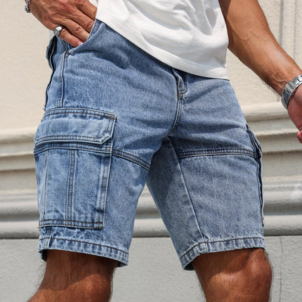 Pantaloncini jeans regolari estivi blu da uomo. Design multitasche. Elegante e casual.