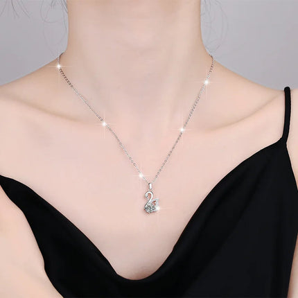 Collana con Ciondolo in Argento 925, Elegante per Donne, Gioielli Nuziali in Argento Sterling, Accessori Raffinati, Regali di Moda per Feste PlatiNum