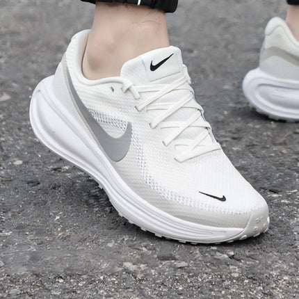 Scarpe da corsa su strada Nike Genuine Revolution 8 in mesh da uomo HJ9198-003