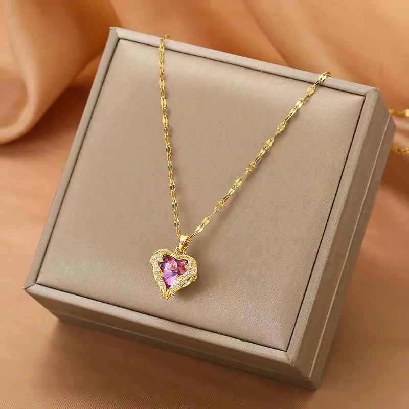Collana con ciondolo a forma di cuore in cristallo colorato di lusso superiore per le donne Gioielli alla moda in acciaio inossidabile 316L Catena da collo da sposa femminile