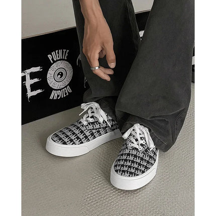 Designer Canvas Casual shoes for men  Flats Vulcanized Shoes Original printed sneakers male Skateboard street shoes men Tennis