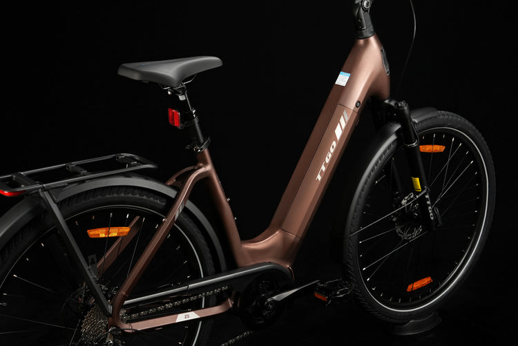 Bicicletta Elettrica 36V 18Ah 250W TTGO Z5 con Motore Bafang Mid-Drive, Ruote da 27.5'', E-Bike da Città, Autonomia 110-130KM, Certificata CE EN15194