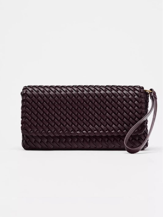 Le borse tessute trasude un senso di sofisticazione. Le borse a tracolla e le borse a tracolla monospalla sono semplici e versatili