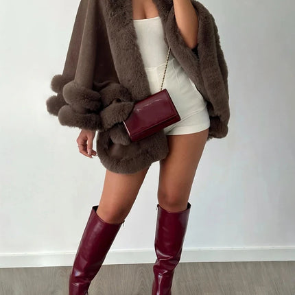 Luxury Women Faux Fur Trim Cape Coat Loose Batwing Poncho Shawl Fuzzy Fur Edge Warm Winter Outerwear Party Street Lady Coats