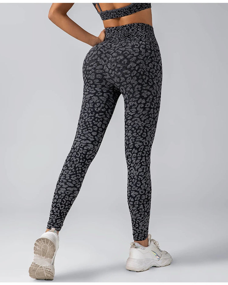 Women's Seamless Leopard Print Yoga Pants with Hip Lifting and High Waist Fitness Pants with High Elasticity PlatiNum