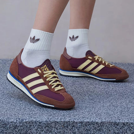Scarpe casual basse basse da donna originali Adidas IE3425