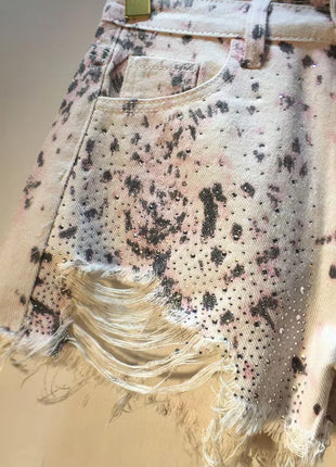 2025 Abiti estivi, Nuovi pantaloncini di jeans con bordo ruvido indossato a vita alta con perforazio